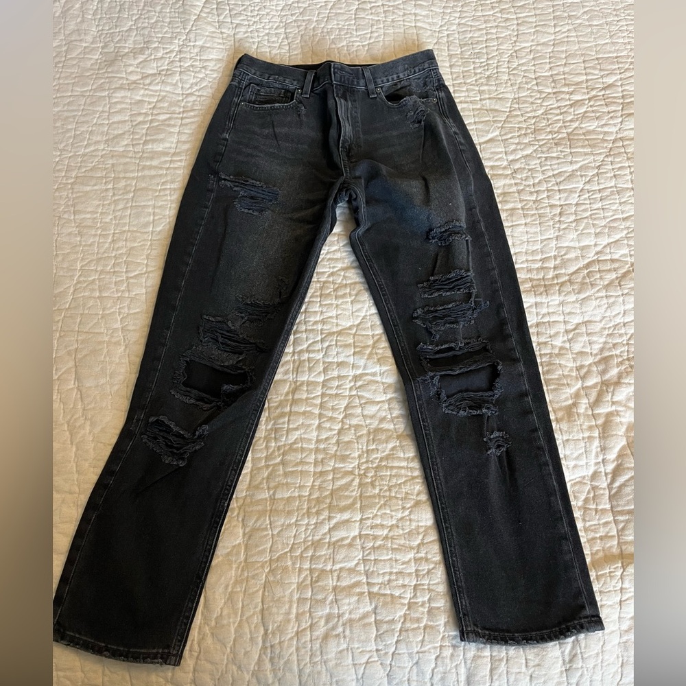 American Eagle Distressed Black Jeans – Size 4